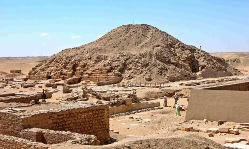 La Pyramide d'Ounas