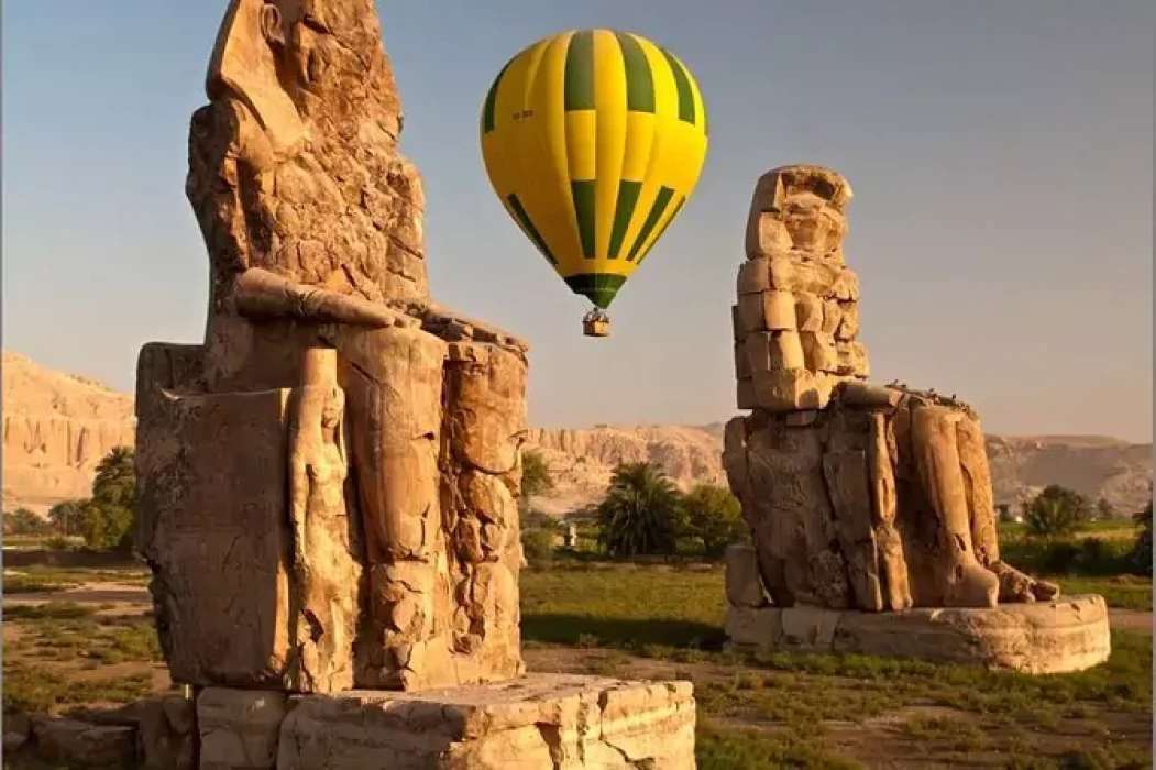 Paseo en globo aerostático en Luxor