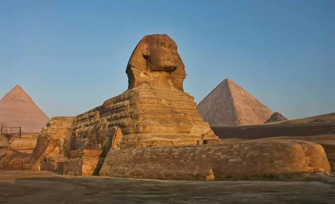 Excursion touristique au Caire aux Pyramides de Gizeh et au Musée Égyptien