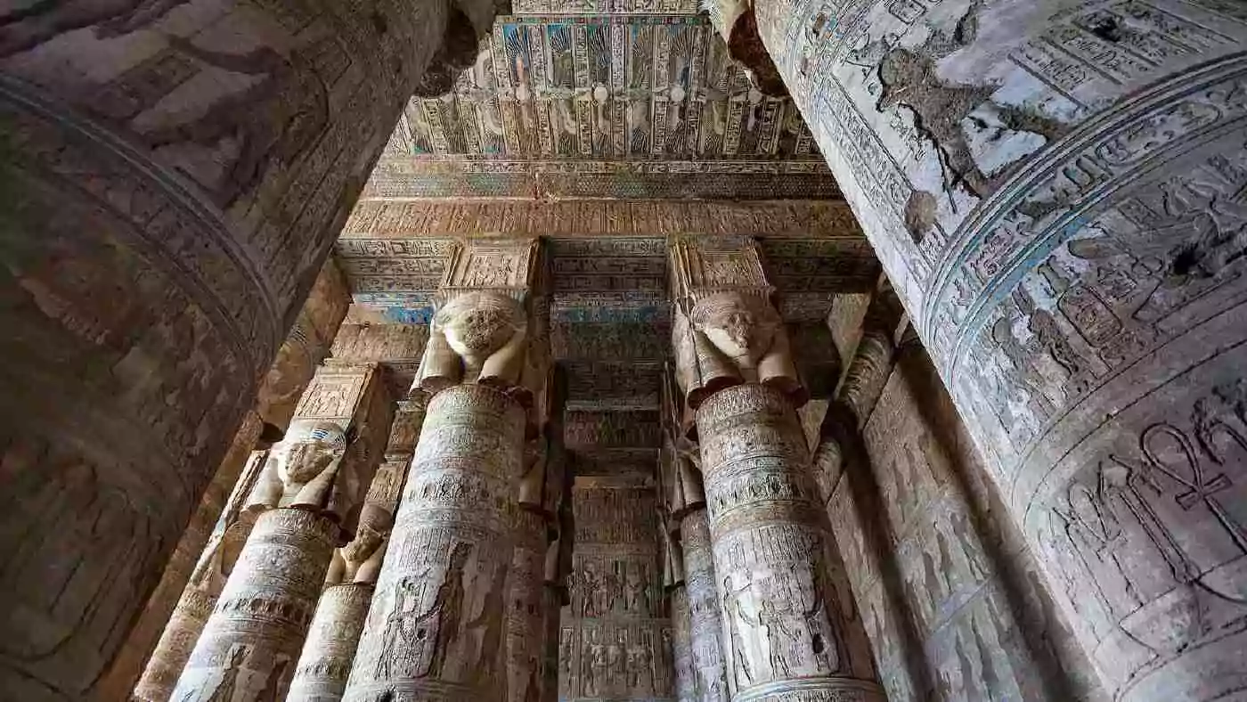 ¿Qué es el Templo de Hathor en el antiguo Egipto?