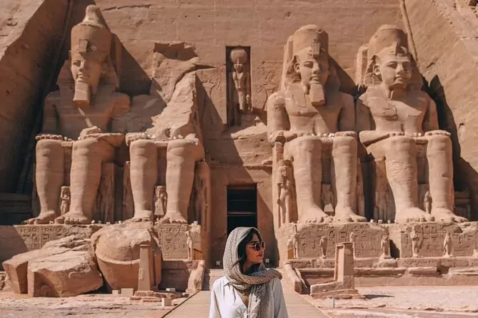 Tour a Abu Simbel y Alta Presa