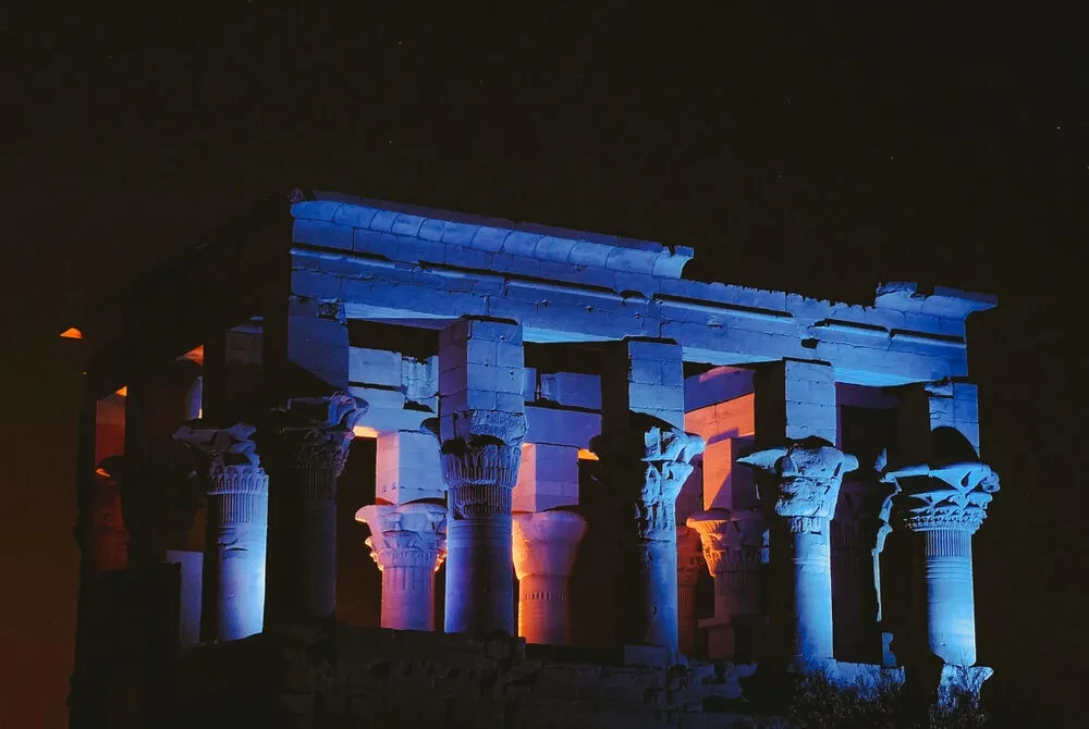 Visita al espectáculo de luz y sonido del templo de Philae