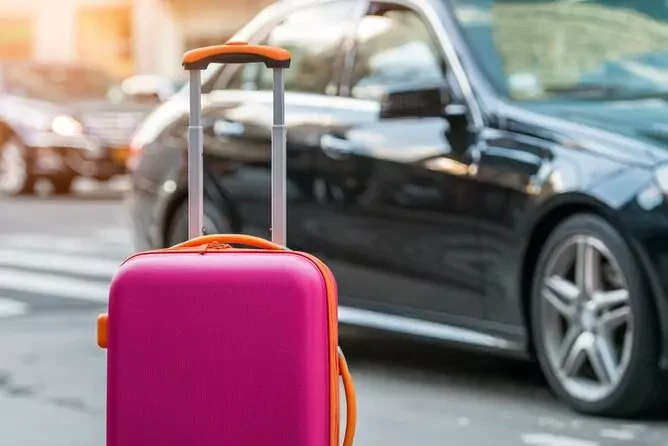 Private transfer from Soma Bay to Hurghada airport