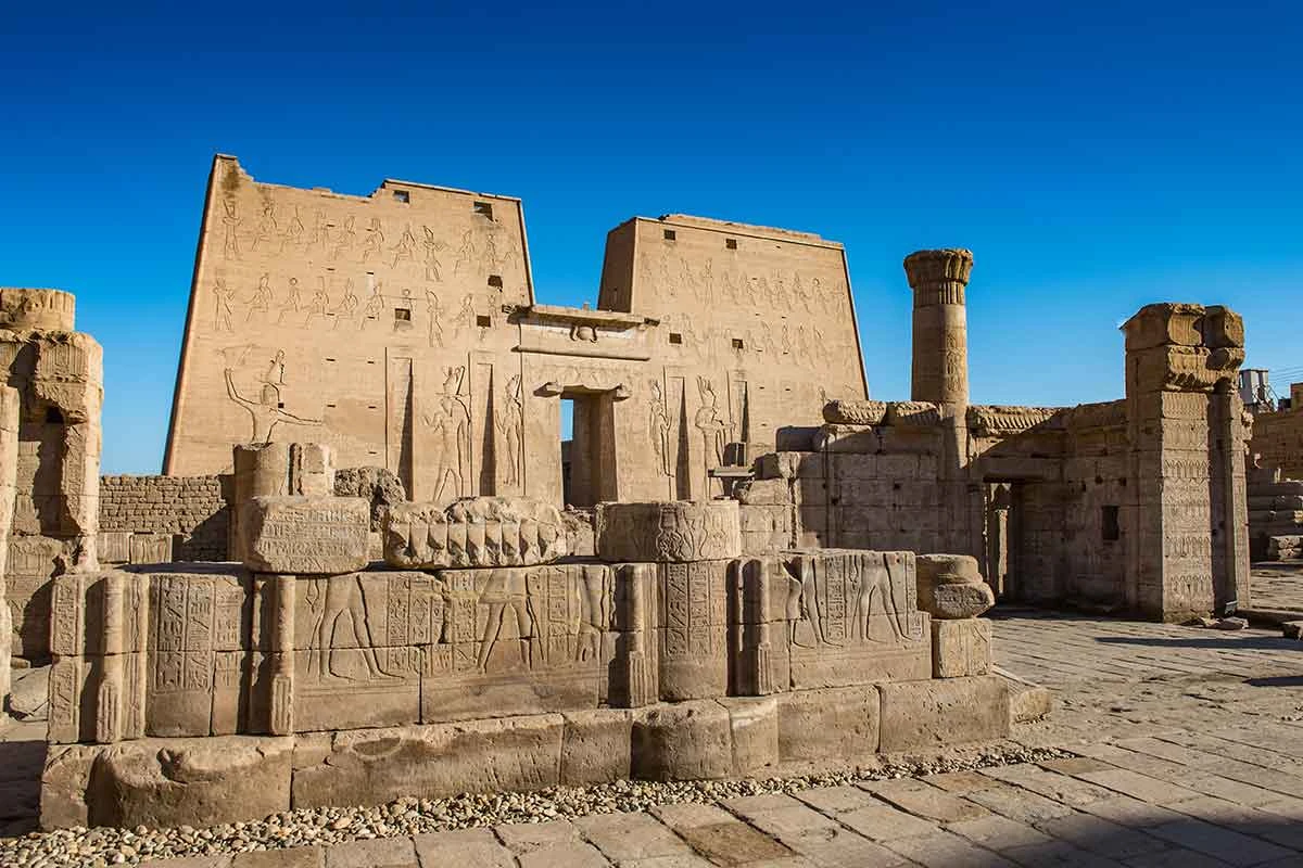 10 Days Luxury Package to Cairo, Giza, Luxor, Aswan