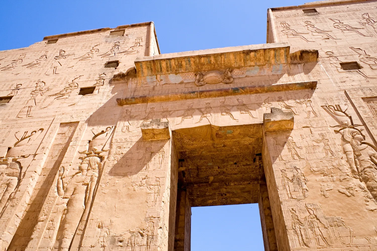 8 Days Luxury Cairo, Giza, Luxor, and Aswan