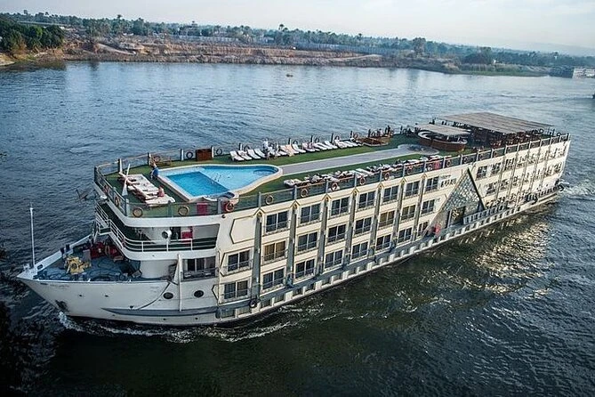 Crucero Semiramis II: Explora Egipto en 5 días