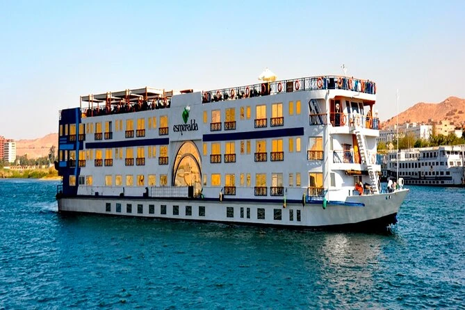 Crucero de 4 días por el Nilo: Crucero Semiramis II de Asuán a Luxor