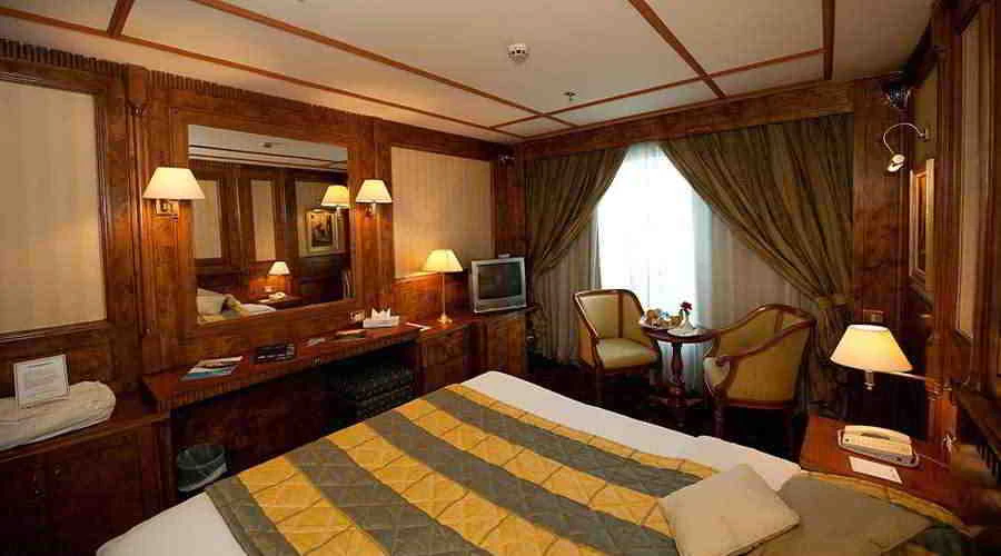 Crucero Élite de 4 días por el Nilo de Asuán a Luxor