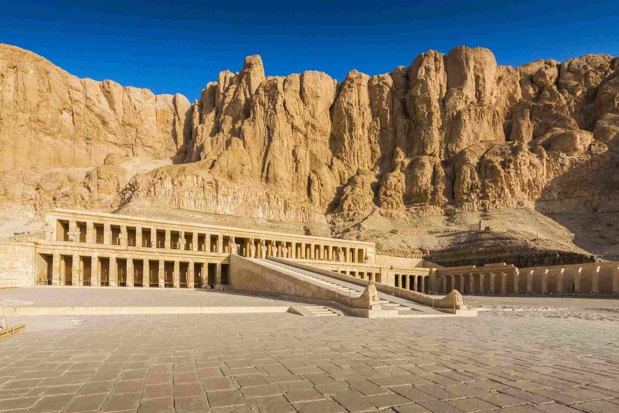 12 Days in Cairo, Luxor and Aswan with Dahabiya Luxury tour
