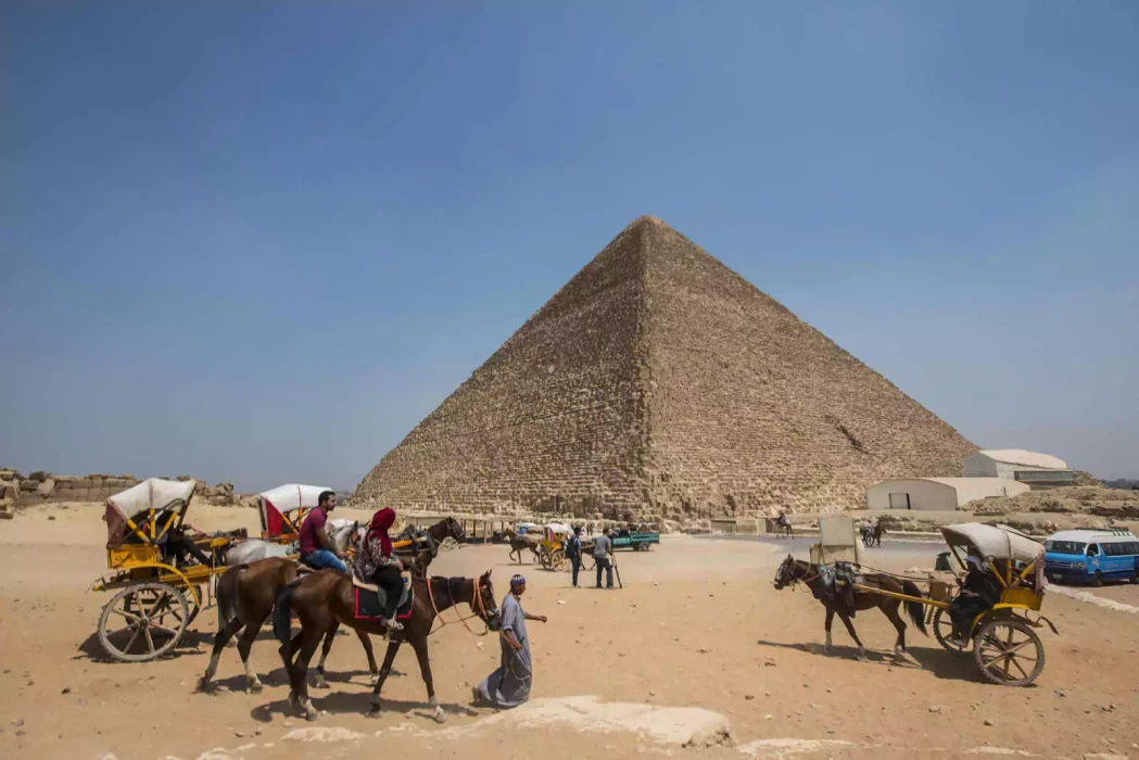 Tour a las pirámides desde Hurghada